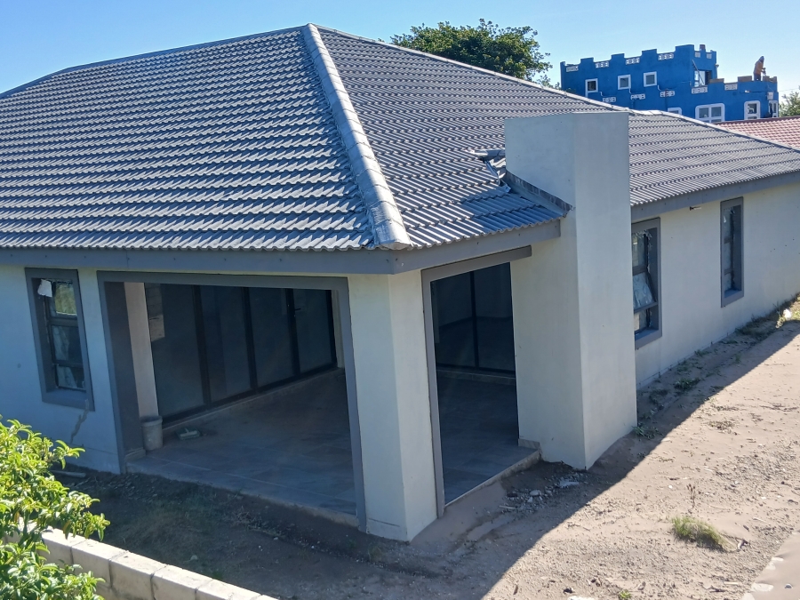 3 Bedroom Property for Sale in Paradise Beach Eastern Cape